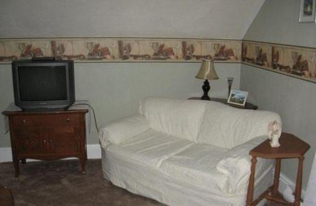 Angel House Bed And Breakfast Creemore Oda fotoğraf