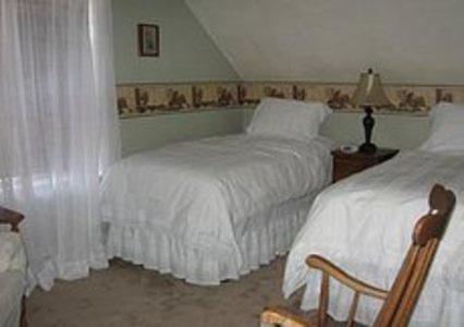 Angel House Bed And Breakfast Creemore Oda fotoğraf